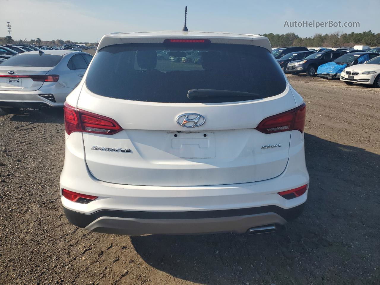 2018 Hyundai Santa Fe Sport  White vin: 5NMZT3LBXJH052699