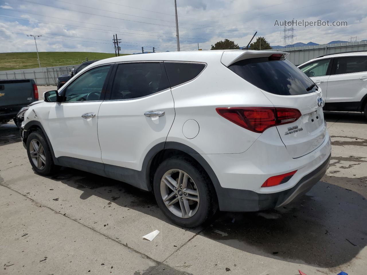 2018 Hyundai Santa Fe Sport  White vin: 5NMZTDLB5JH060327