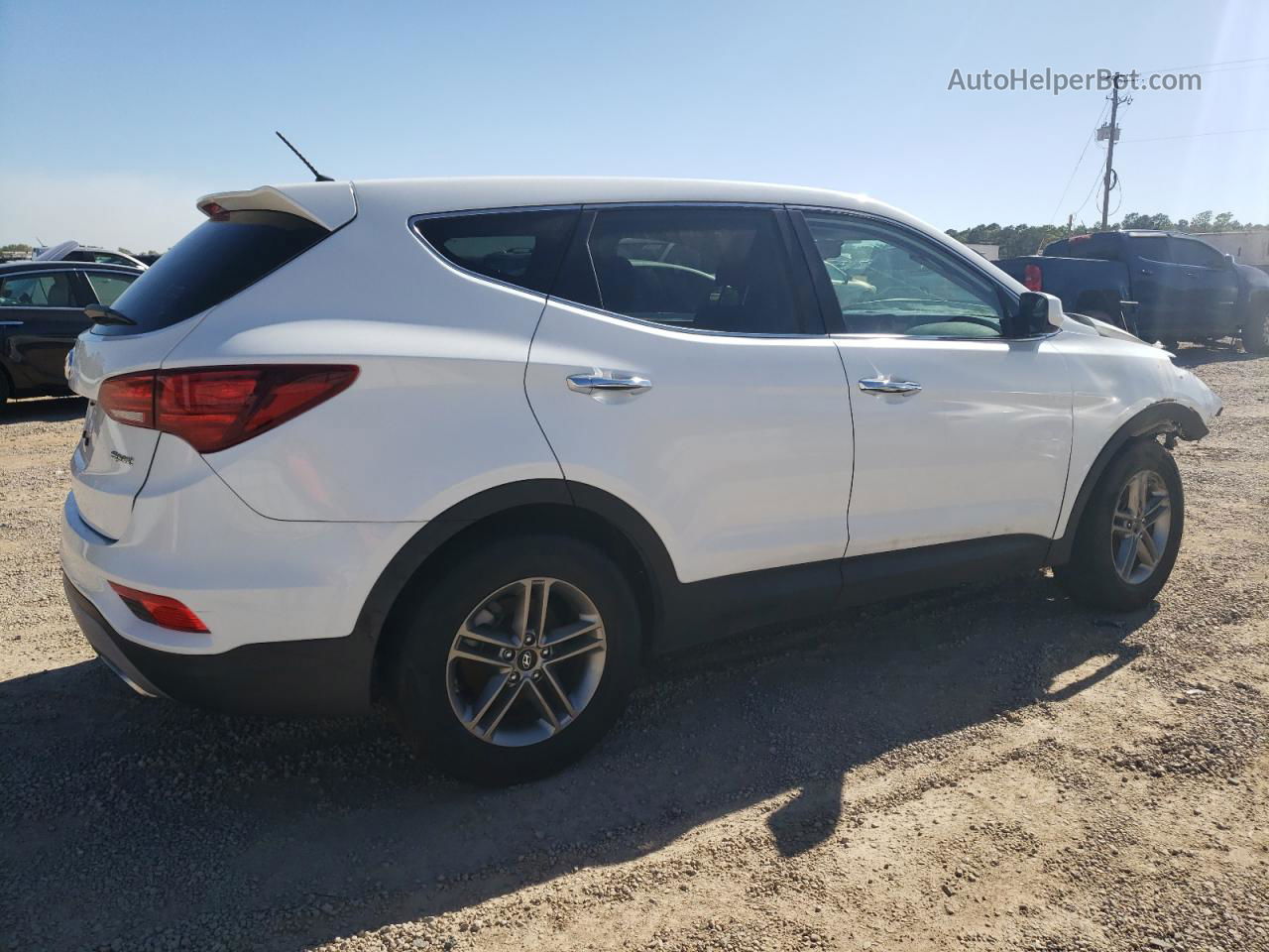 2018 Hyundai Santa Fe Sport  White vin: 5NMZTDLBXJH091427