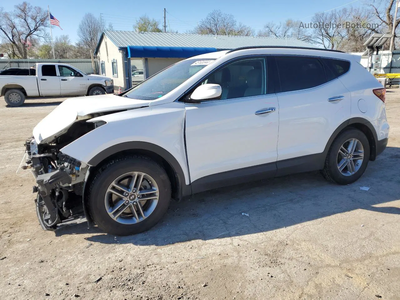 2018 Hyundai Santa Fe Sport  White vin: 5NMZU3LB0JH099110