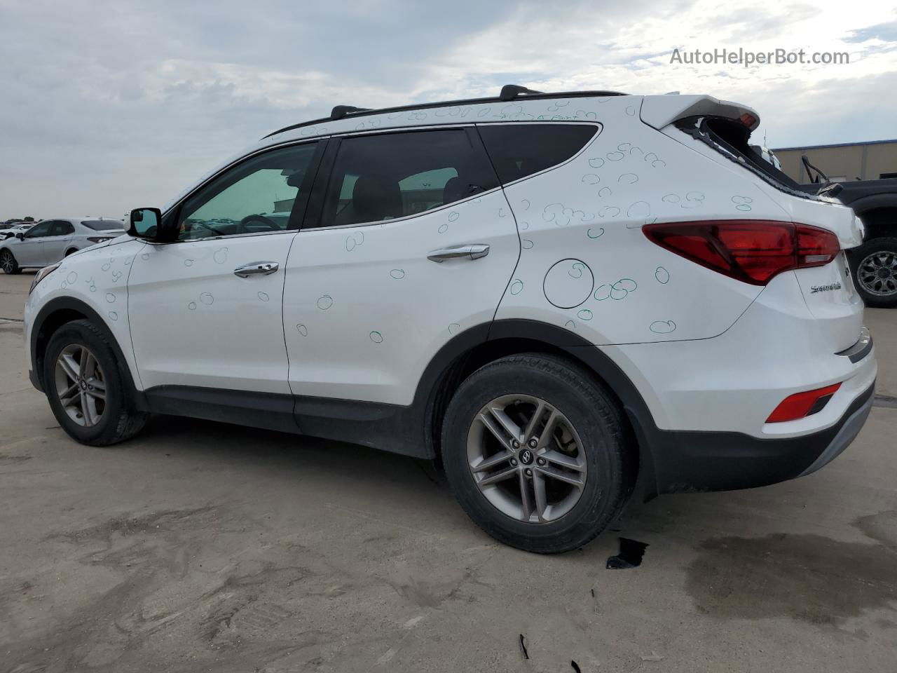 2018 Hyundai Santa Fe Sport  White vin: 5NMZU3LB4JH100078