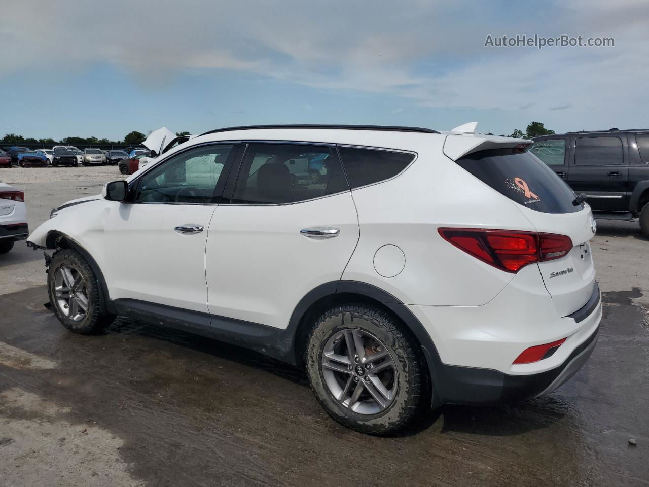 2018 Hyundai Santa Fe Sport  White vin: 5NMZUDLB6JH102971