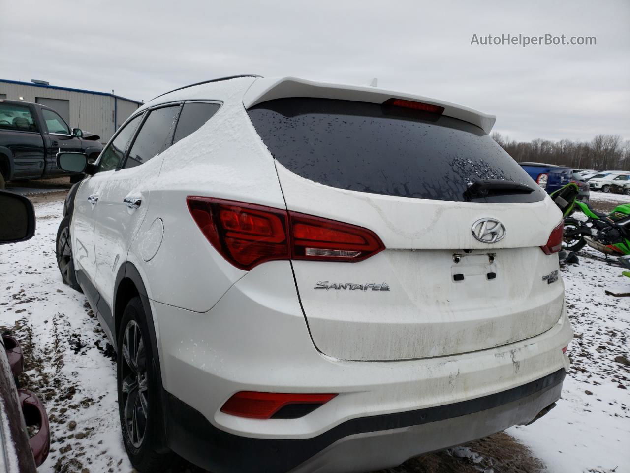 2018 Hyundai Santa Fe Sport  White vin: 5NMZWDLA6JH072937