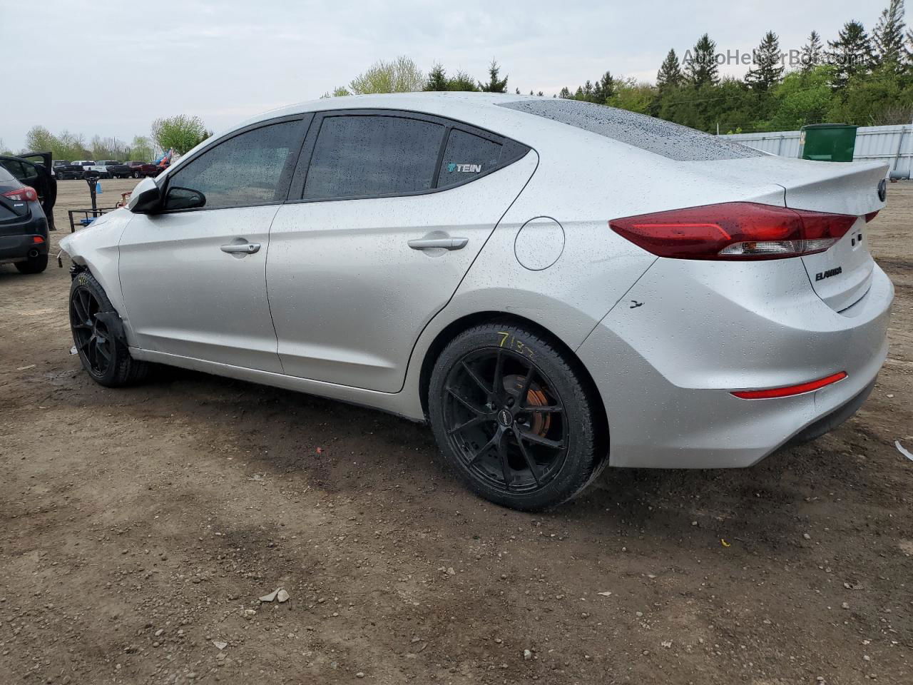 2017 Hyundai Elantra Se Gray vin: 5NPD74LF0HH147650