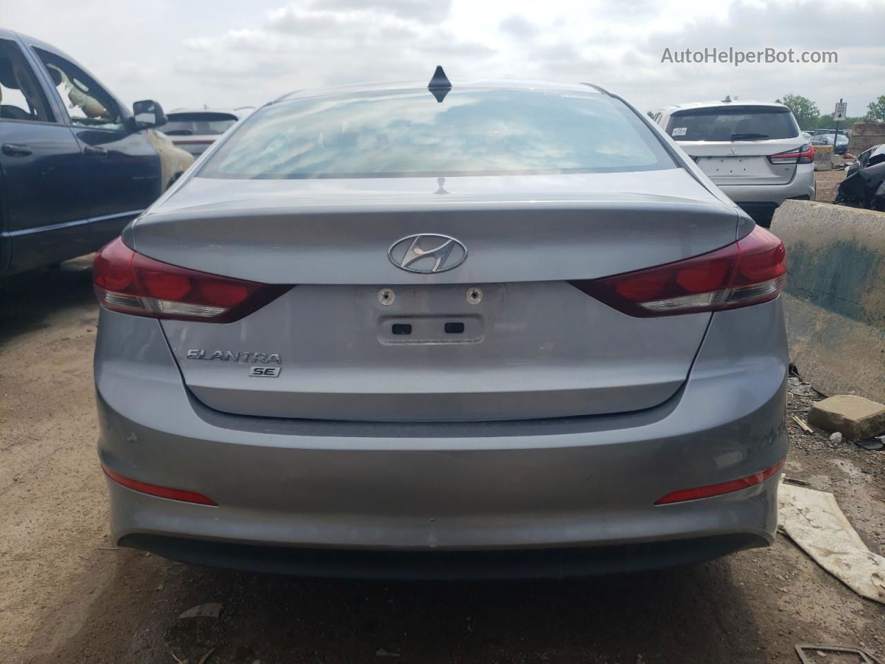 2017 Hyundai Elantra Se Gray vin: 5NPD74LF0HH199179