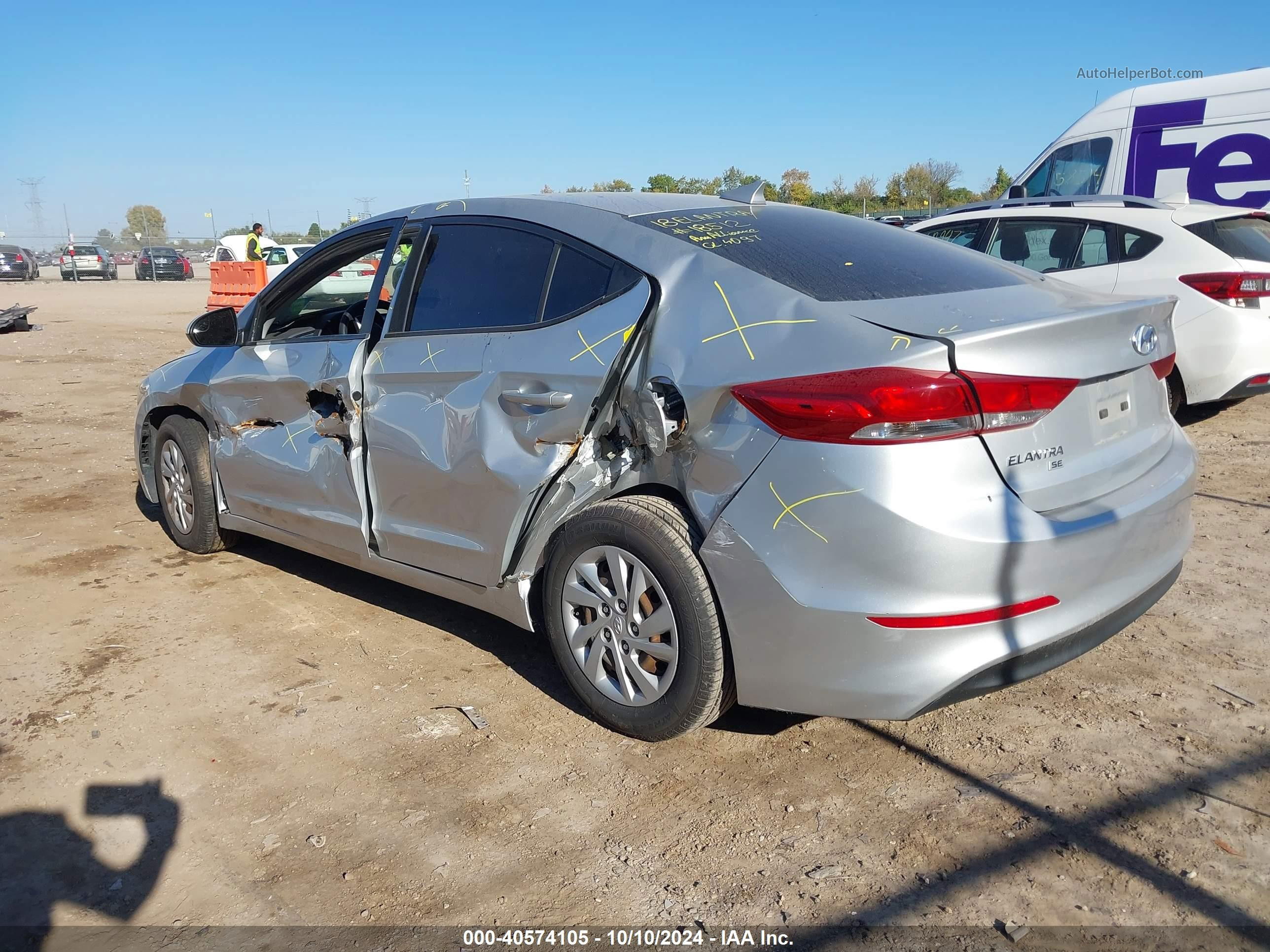 2018 Hyundai Elantra Se Silver vin: 5NPD74LF0JH393295