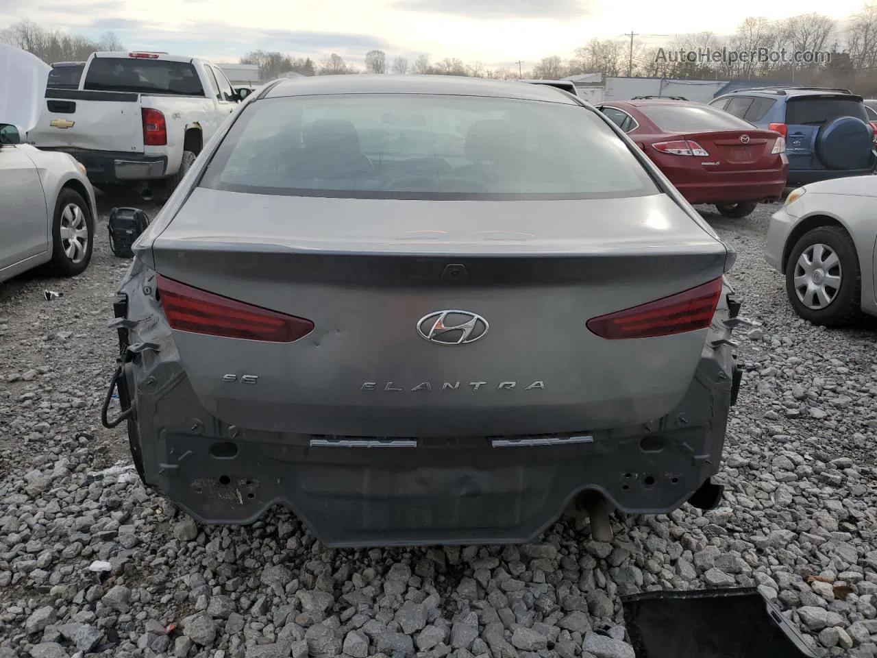 2019 Hyundai Elantra Se Gray vin: 5NPD74LF0KH468479