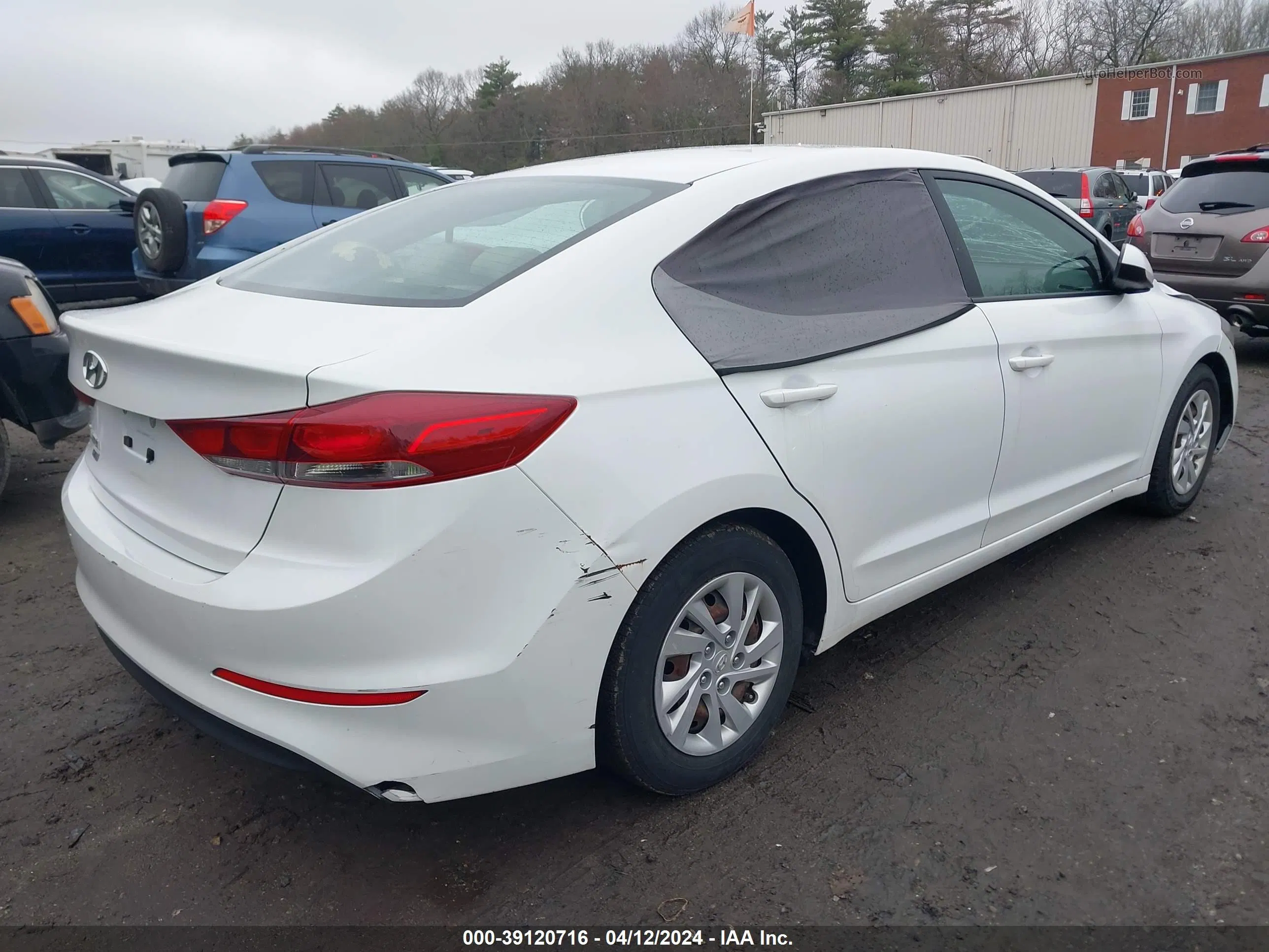 2018 Hyundai Elantra Se White vin: 5NPD74LF1JH351377