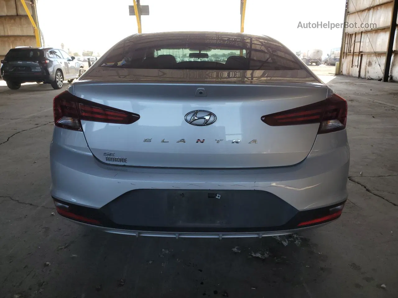 2019 Hyundai Elantra Se Silver vin: 5NPD74LF1KH416178