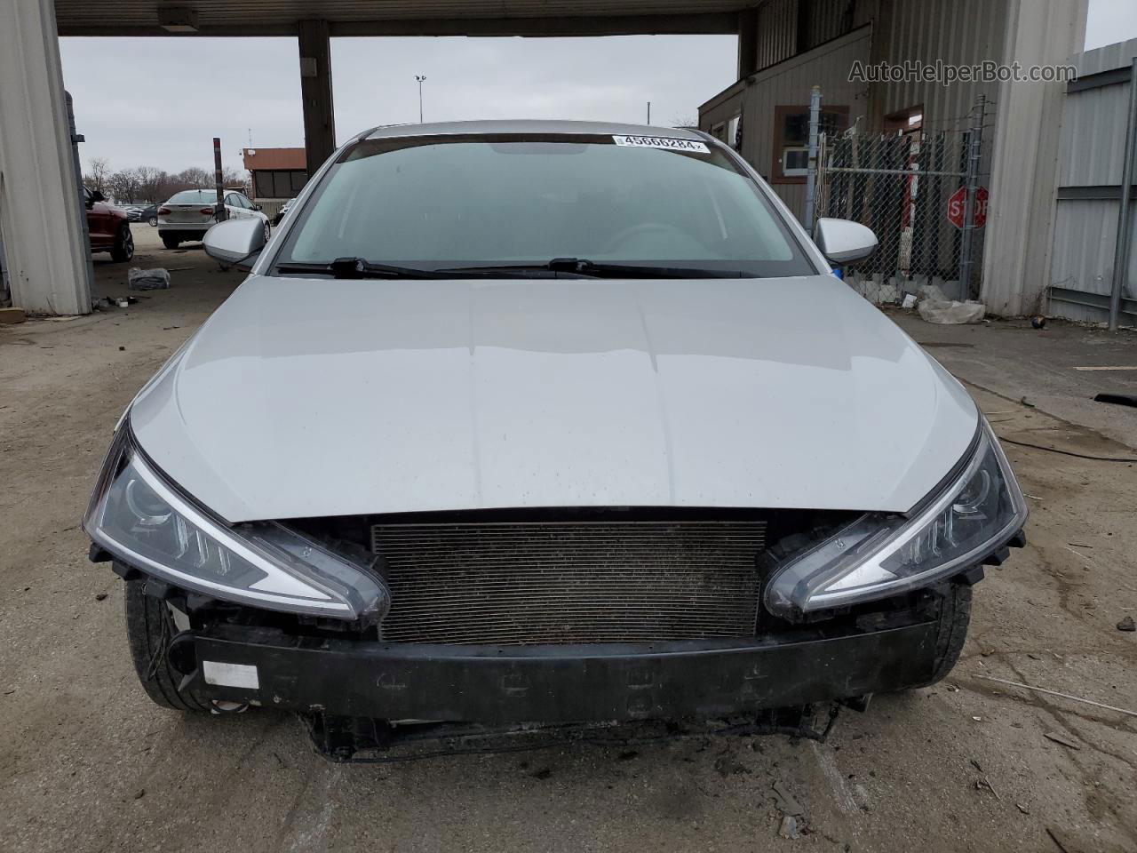 2019 Hyundai Elantra Se Silver vin: 5NPD74LF2KH424693