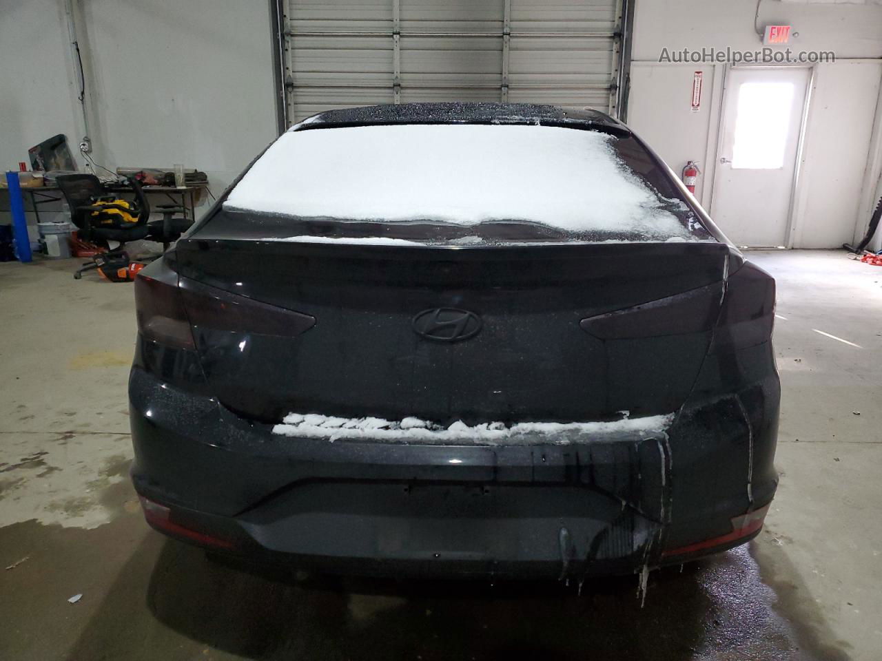 2019 Hyundai Elantra Se Black vin: 5NPD74LF2KH440909