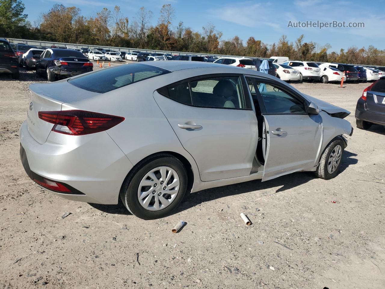 2019 Hyundai Elantra Se Silver vin: 5NPD74LF2KH450839