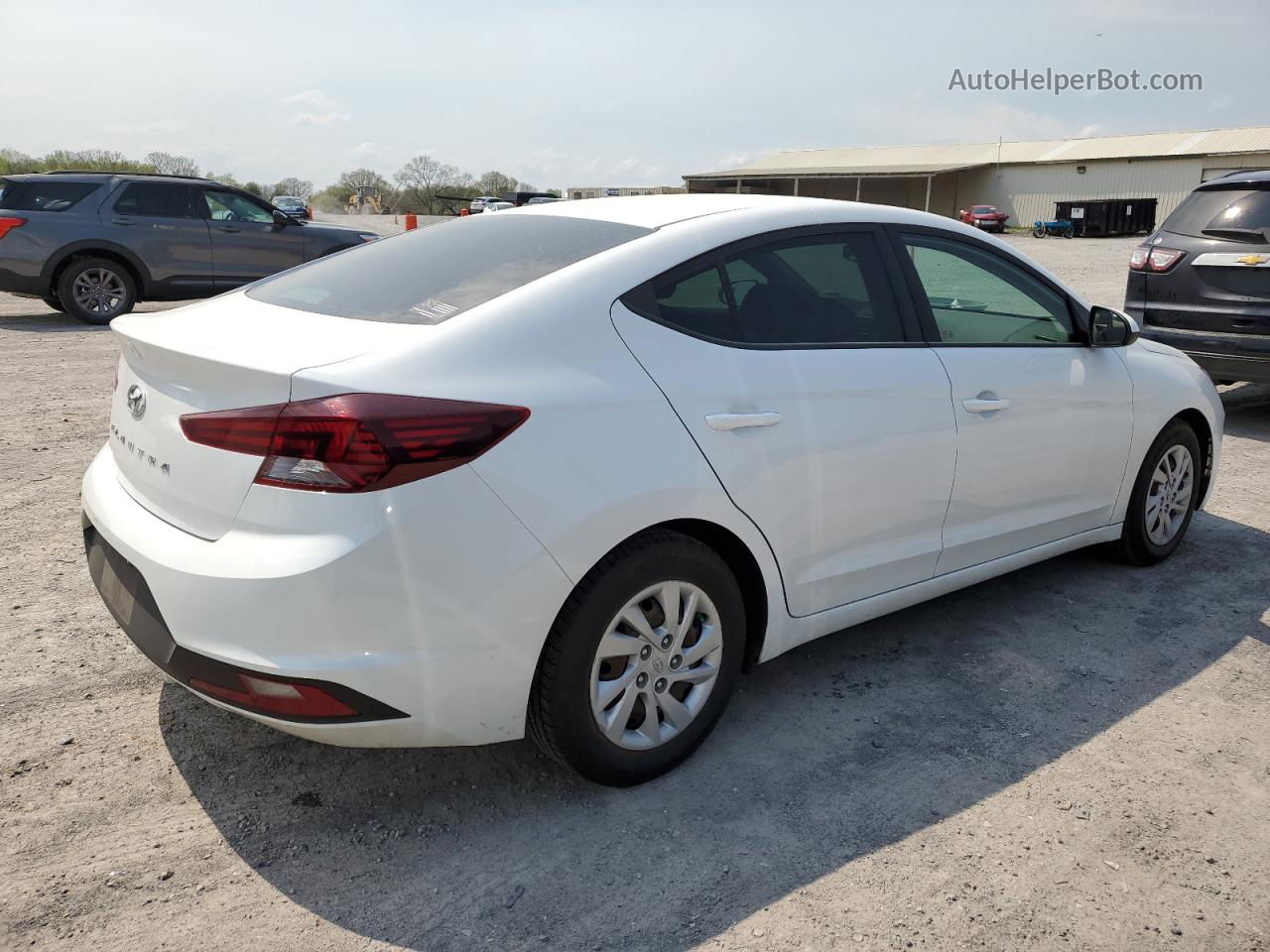 2019 Hyundai Elantra Se Белый vin: 5NPD74LF2KH466541