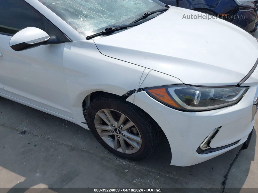 2017 Hyundai Elantra Se White vin: 5NPD74LF3HH126839