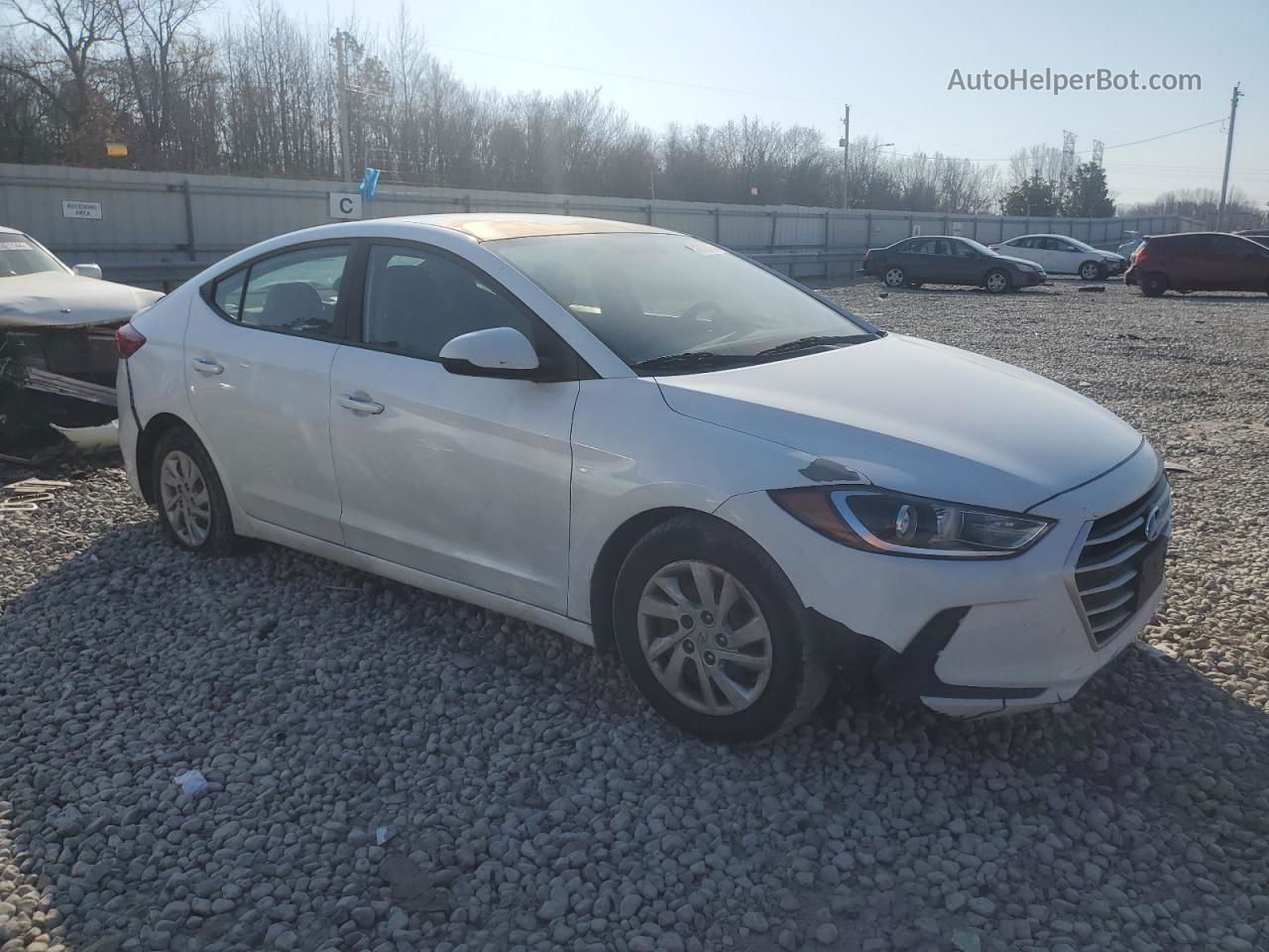 2017 Hyundai Elantra Se Белый vin: 5NPD74LF4HH147716