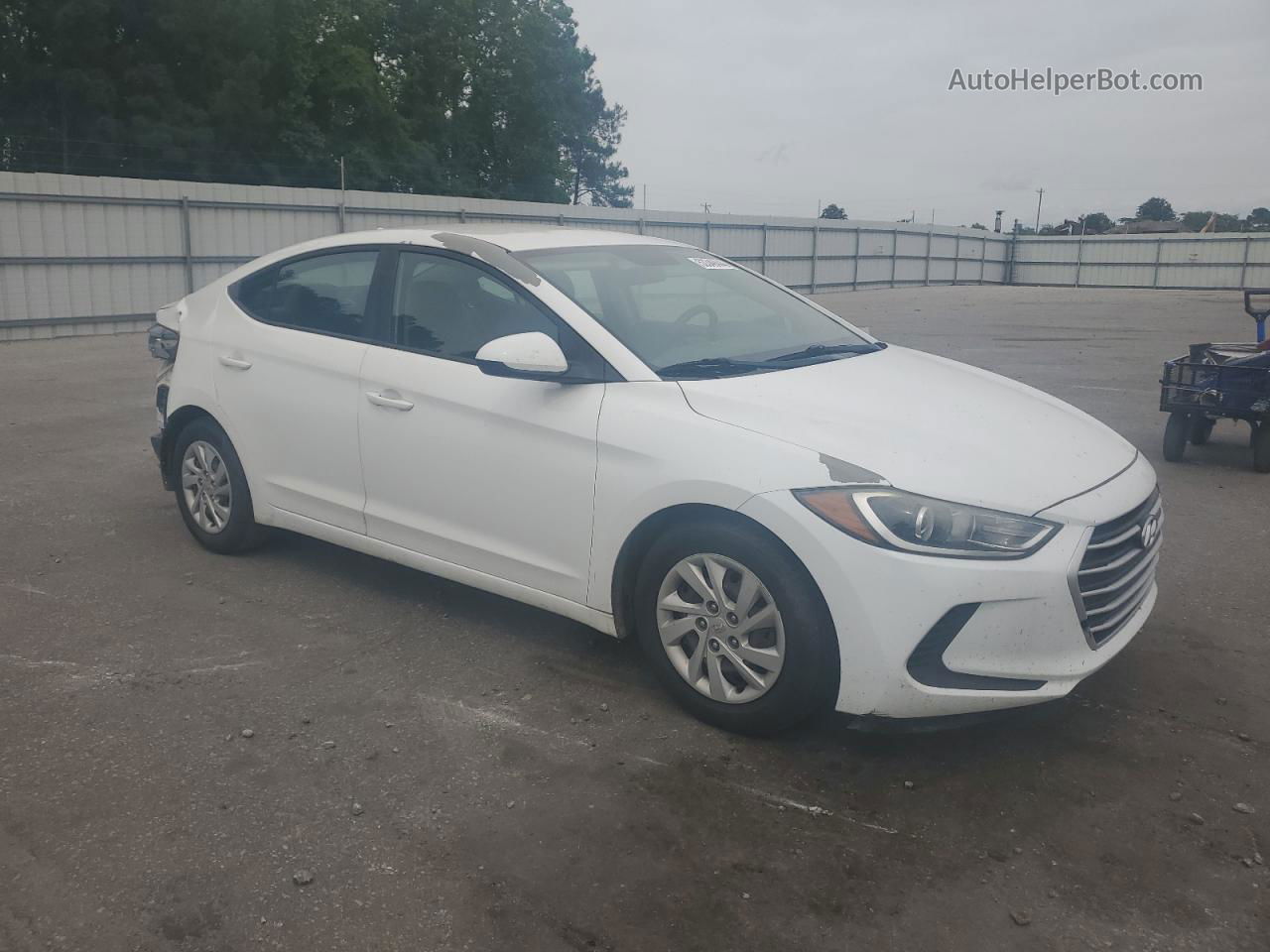 2017 Hyundai Elantra Se White vin: 5NPD74LF4HH148106