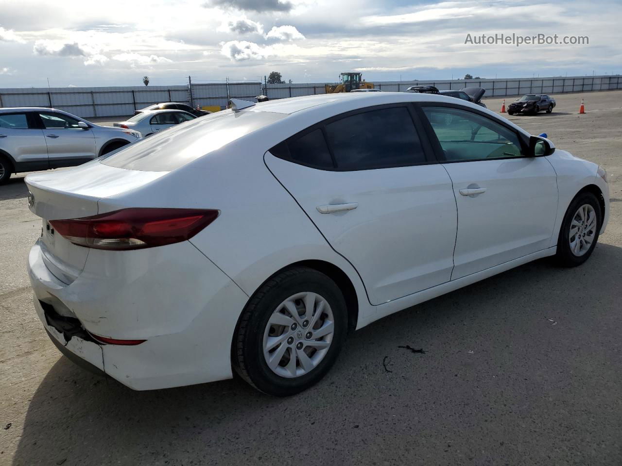 2017 Hyundai Elantra Se White vin: 5NPD74LF4HH189545