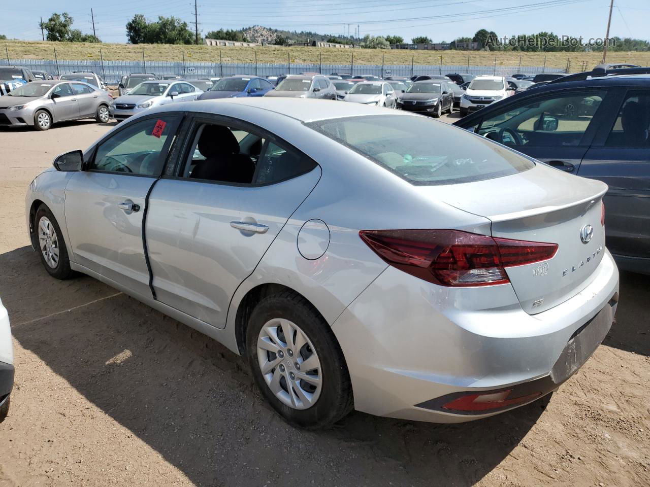 2019 Hyundai Elantra Se Silver vin: 5NPD74LF4KH473636