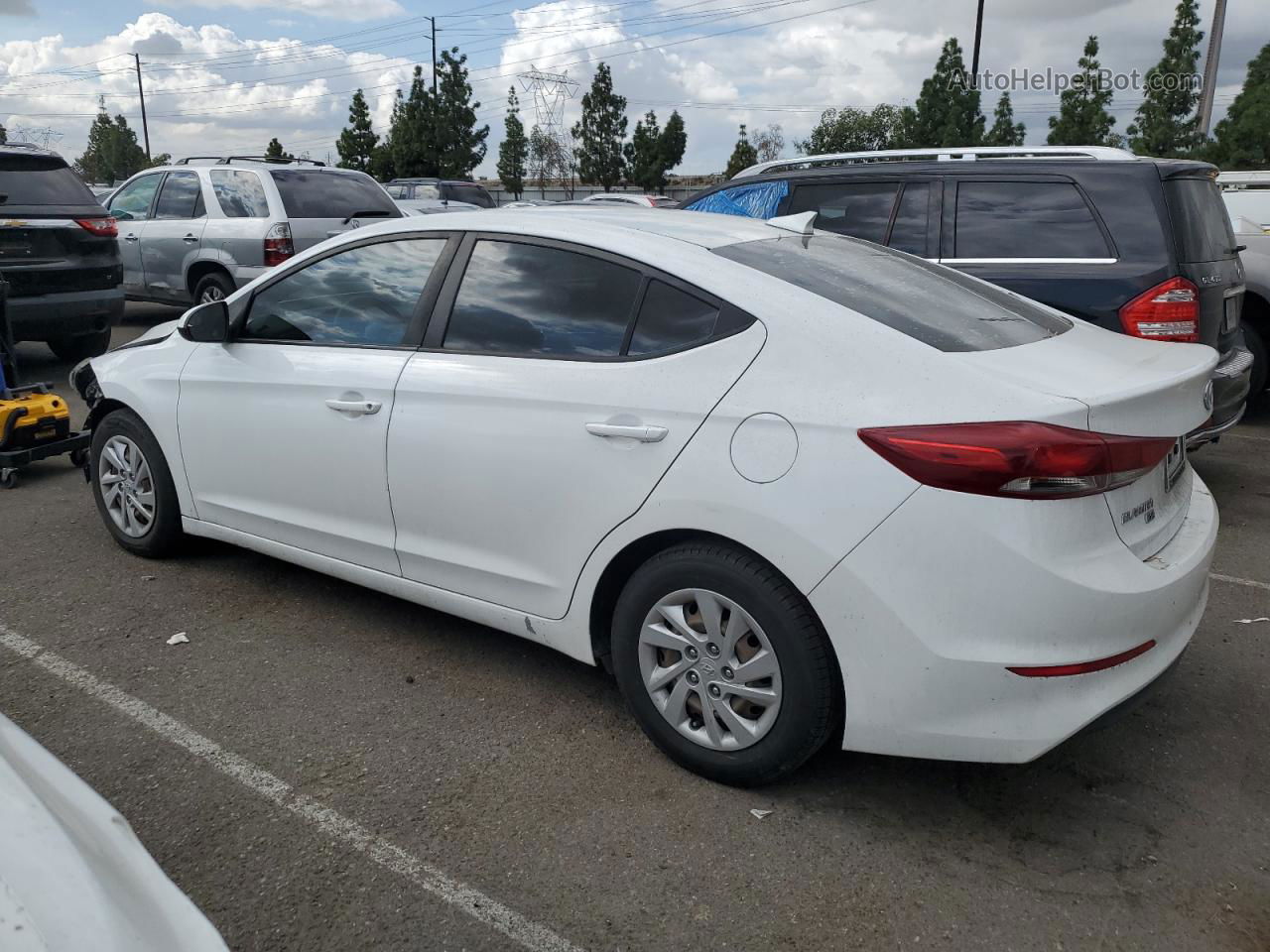 2017 Hyundai Elantra Se White vin: 5NPD74LF5HH076073