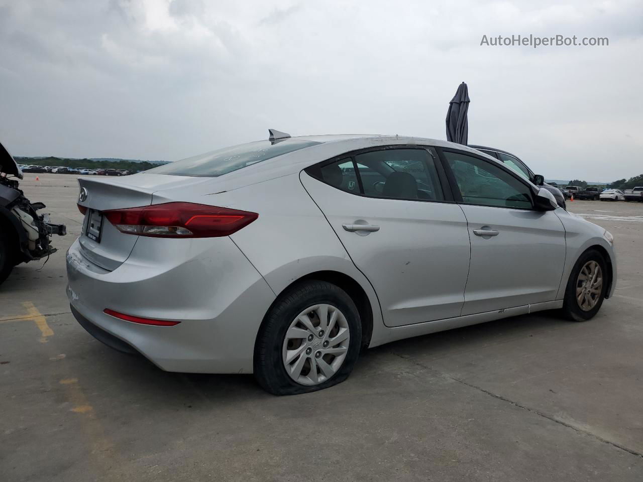 2017 Hyundai Elantra Se Silver vin: 5NPD74LF5HH194818