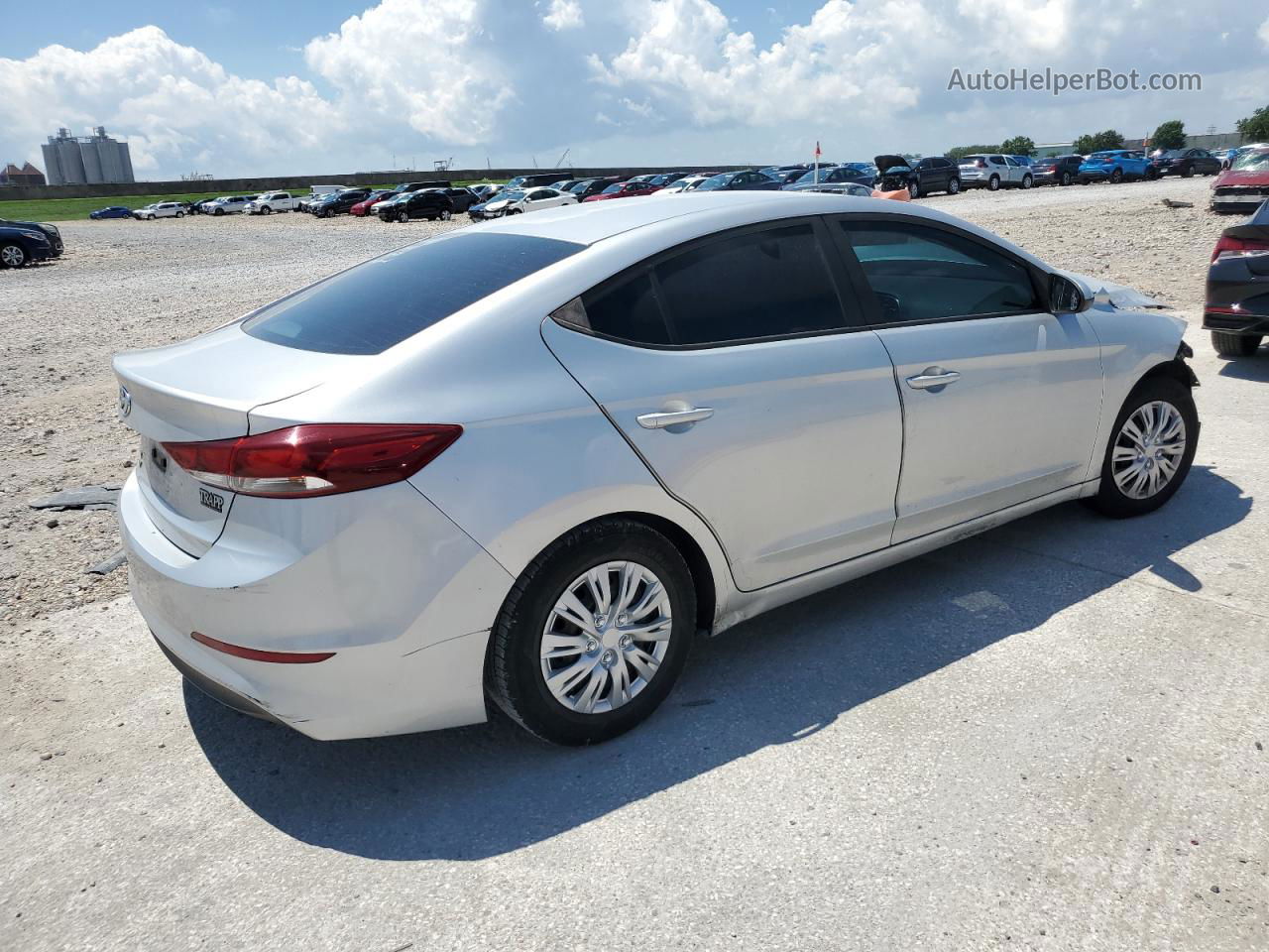 2018 Hyundai Elantra Se Silver vin: 5NPD74LF5JH345923