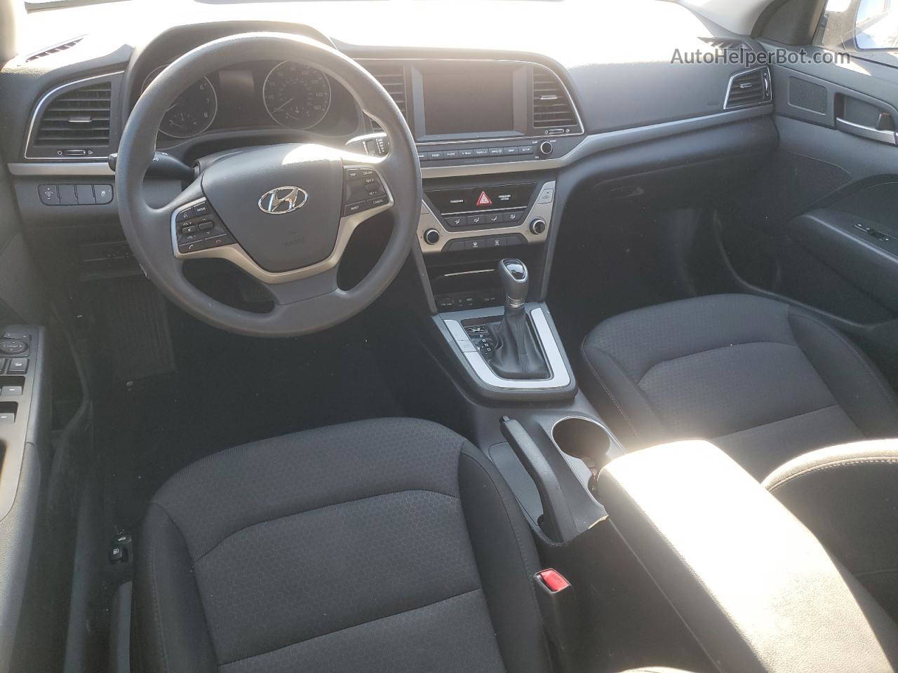 2018 Hyundai Elantra Se Silver vin: 5NPD74LF5JH392465