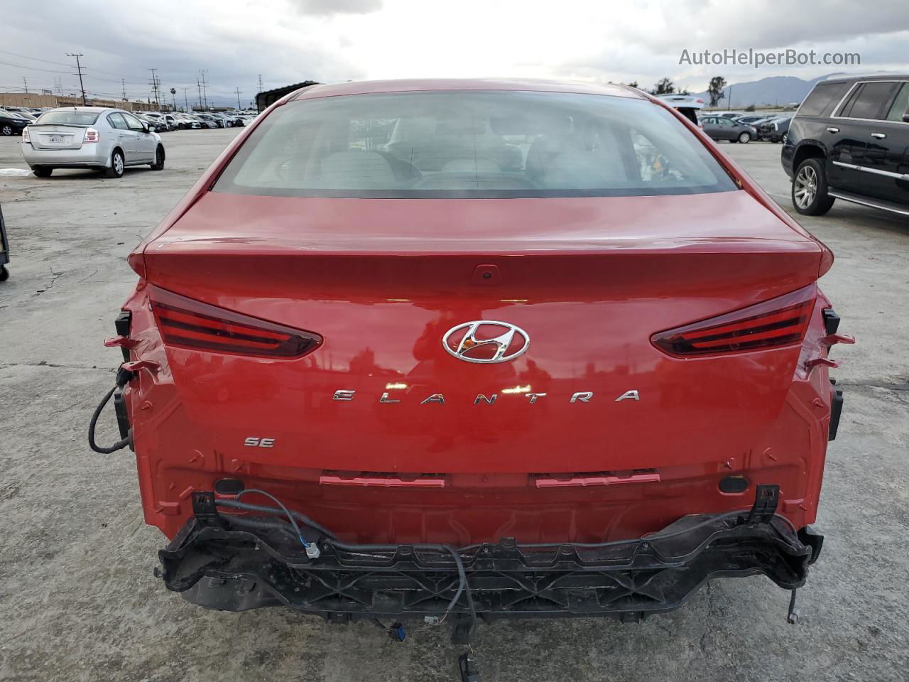 2019 Hyundai Elantra Se Red vin: 5NPD74LF5KH433663