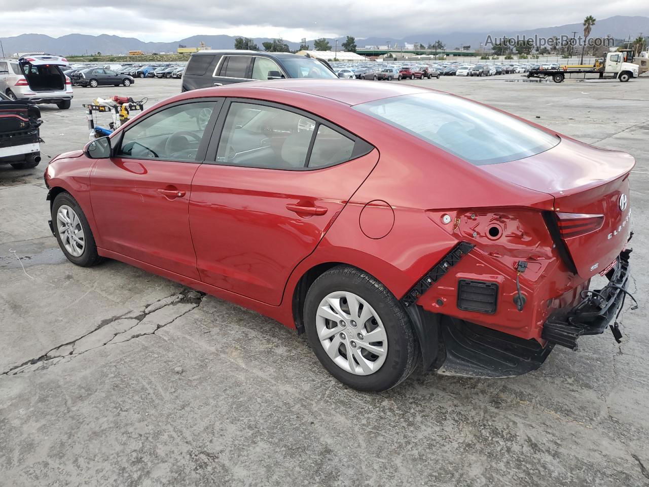 2019 Hyundai Elantra Se Red vin: 5NPD74LF5KH433663