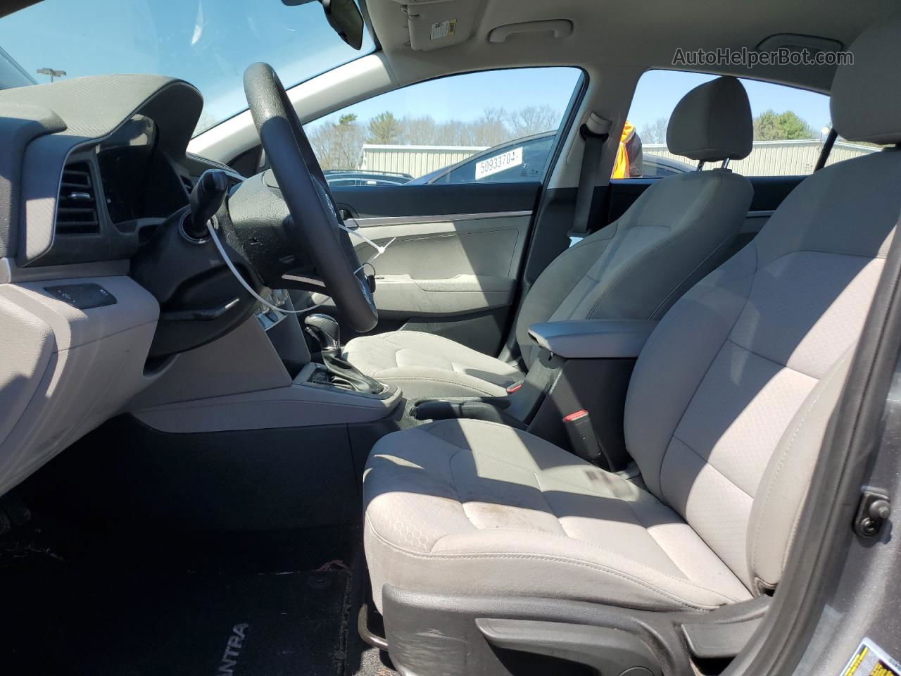 2019 Hyundai Elantra Se Серебряный vin: 5NPD74LF5KH438684