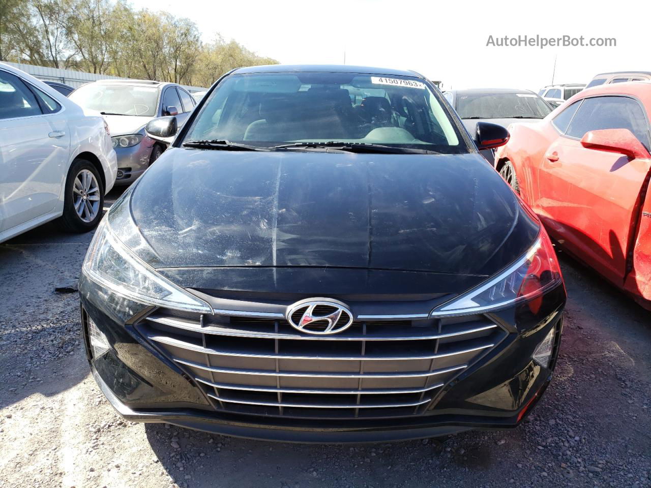 2019 Hyundai Elantra Se Черный vin: 5NPD74LF5KH489795