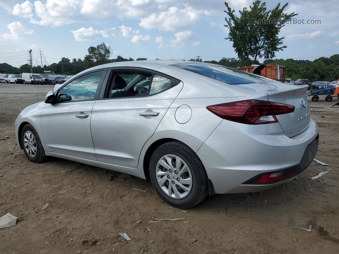 2019 Hyundai Elantra Se Silver vin: 5NPD74LF5KH495192