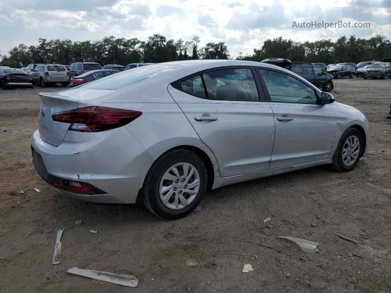 2019 Hyundai Elantra Se Silver vin: 5NPD74LF5KH495192