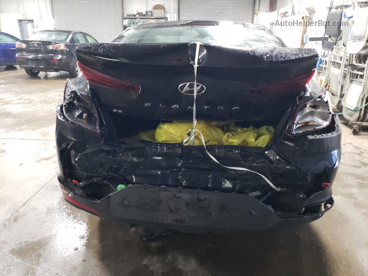 2019 Hyundai Elantra Se Black vin: 5NPD74LF6KH434109