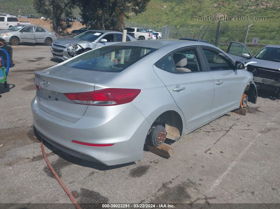 2018 Hyundai Elantra Se Silver vin: 5NPD74LF7JH325639