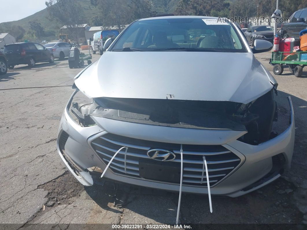 2018 Hyundai Elantra Se Silver vin: 5NPD74LF7JH325639