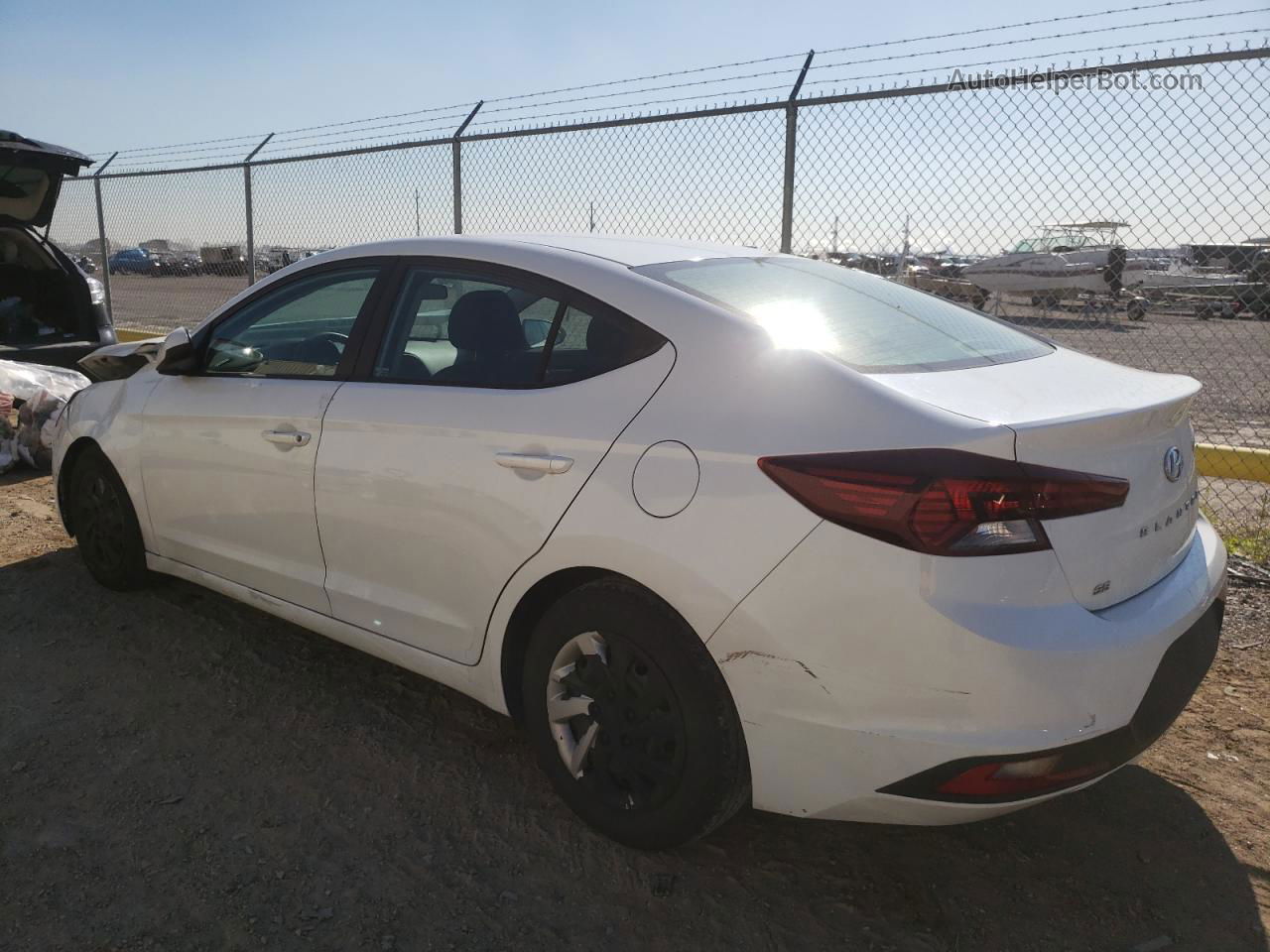 2019 Hyundai Elantra Se White vin: 5NPD74LF7KH435060