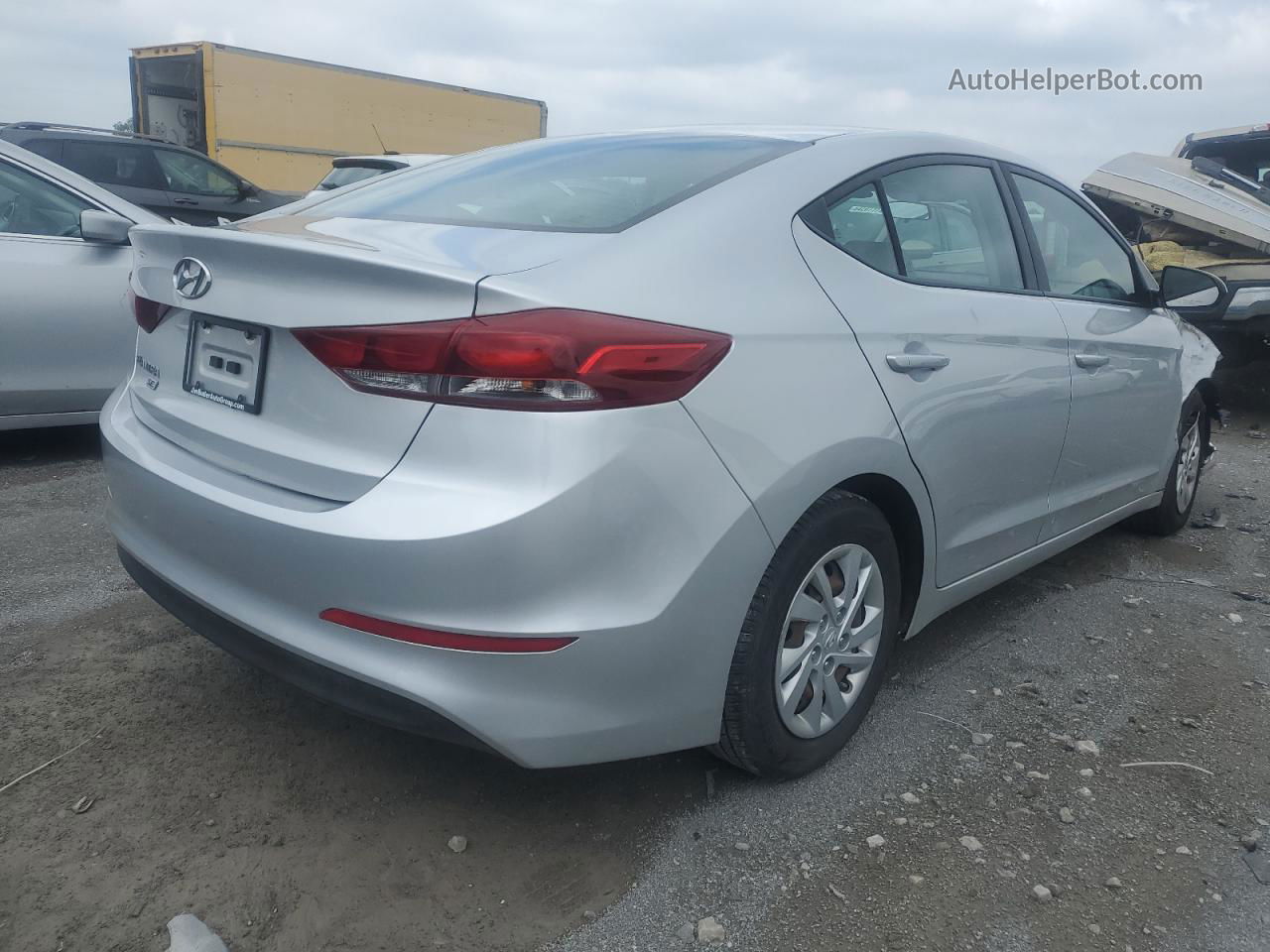 2018 Hyundai Elantra Se Серебряный vin: 5NPD74LF8JH297768