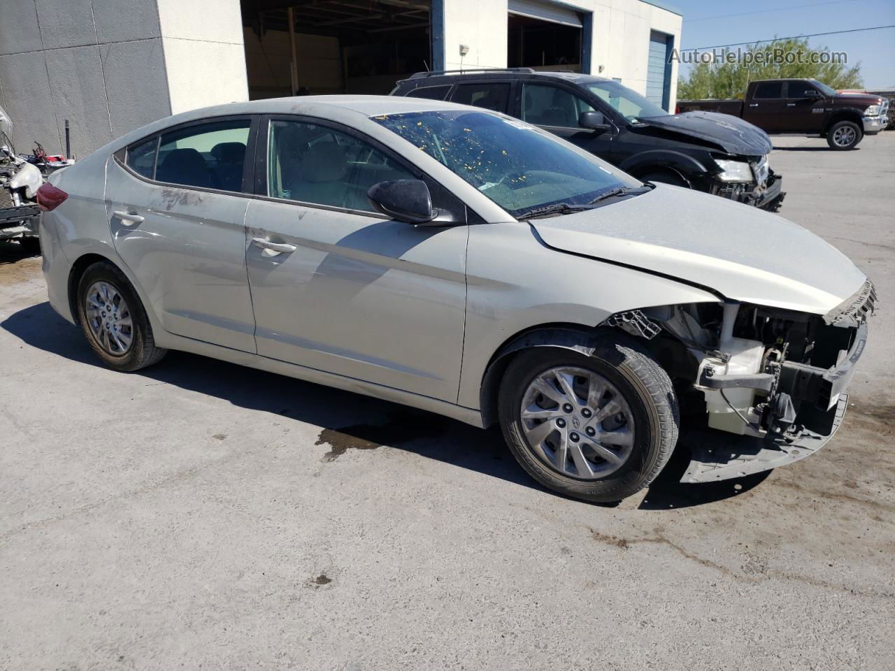 2018 Hyundai Elantra Se Beige vin: 5NPD74LF8JH378303