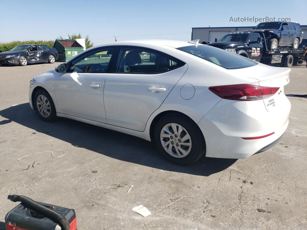 2017 Hyundai Elantra Se White vin: 5NPD74LF9HH134184