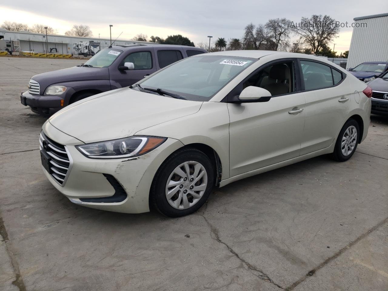 2017 Hyundai Elantra Se Beige vin: 5NPD74LF9HH190965