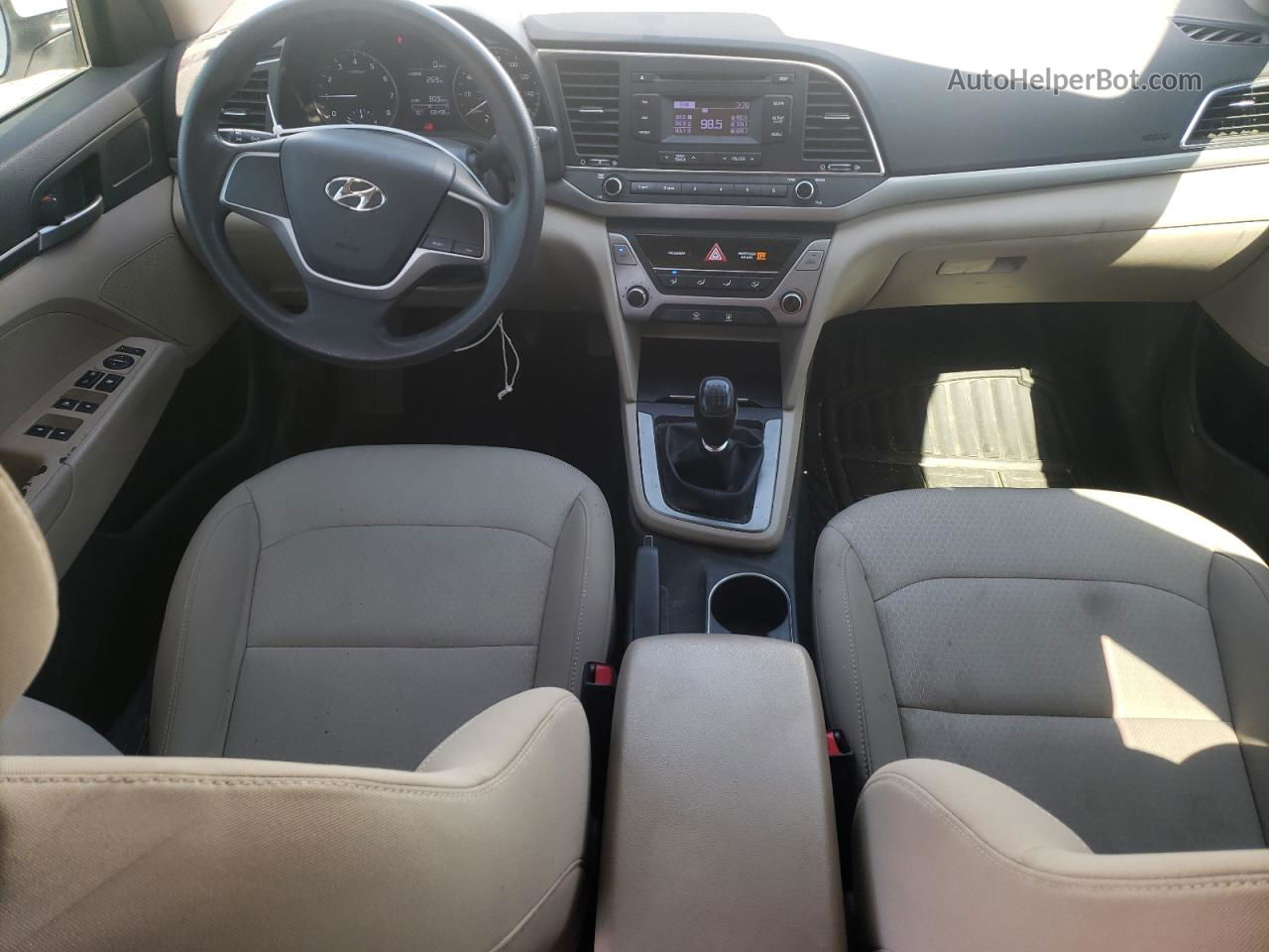 2018 Hyundai Elantra Se White vin: 5NPD74LF9JH355984