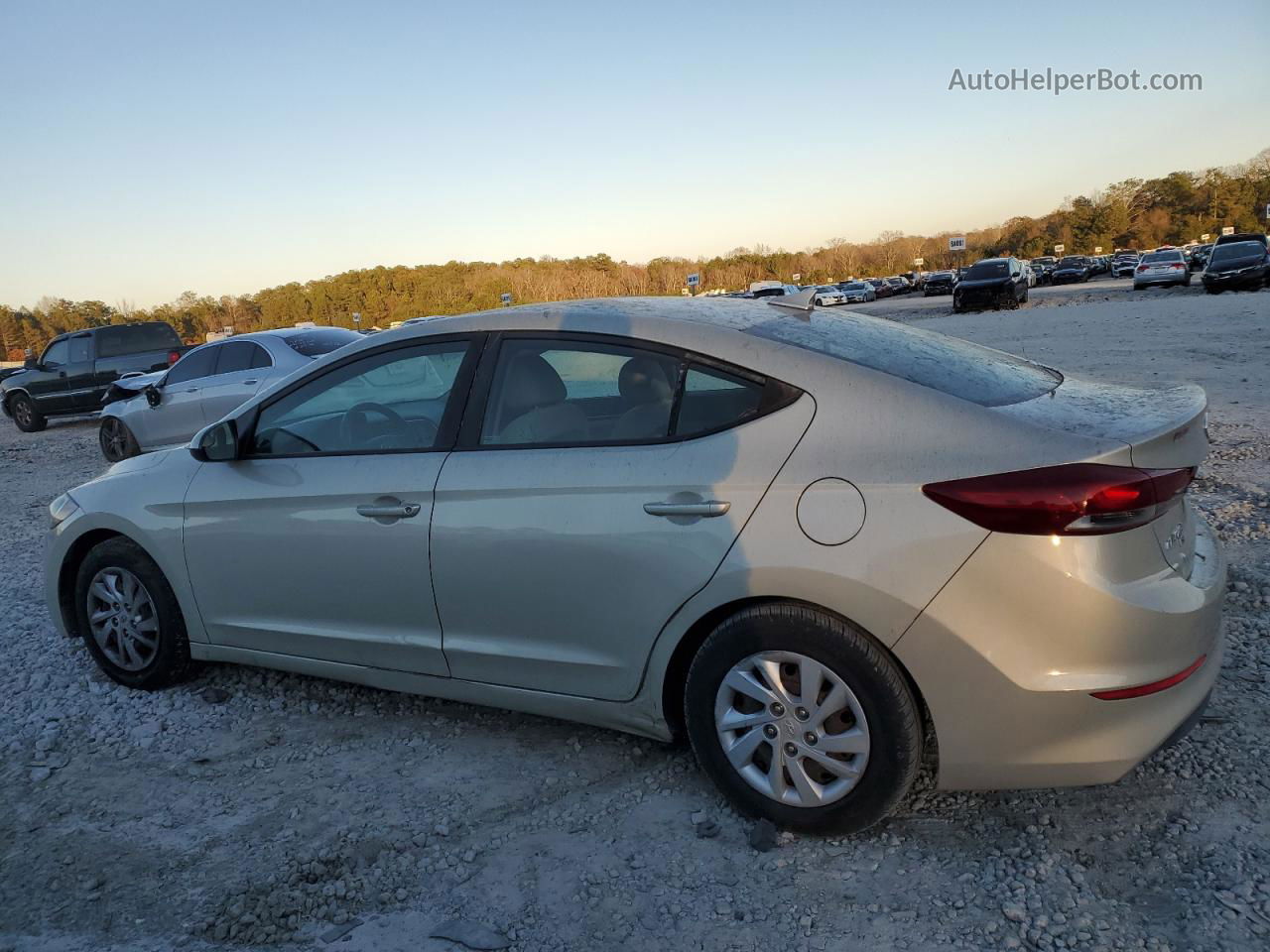 2017 Hyundai Elantra Se Silver vin: 5NPD74LFXHH163743