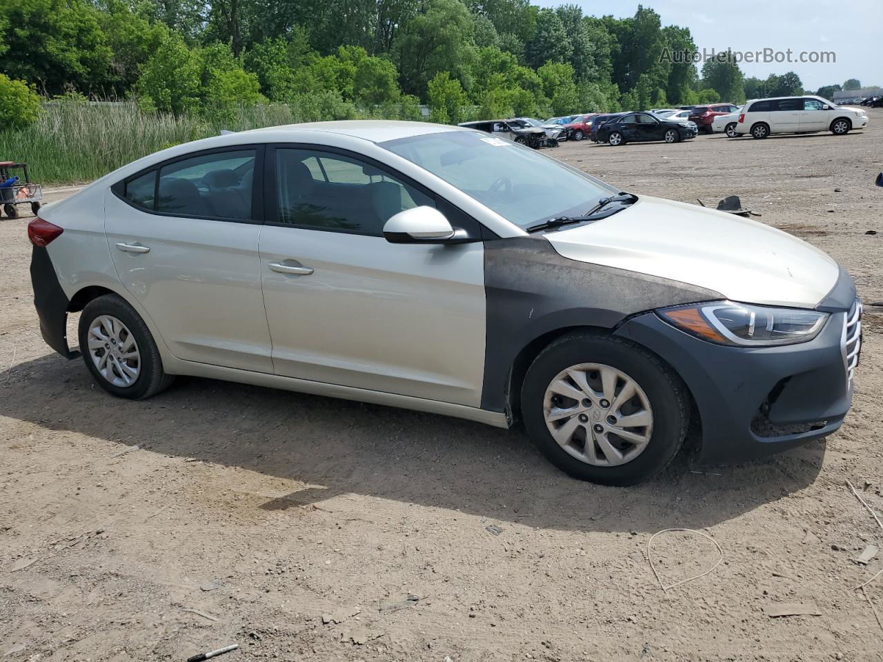 2017 Hyundai Elantra Se Beige vin: 5NPD74LFXHH185029