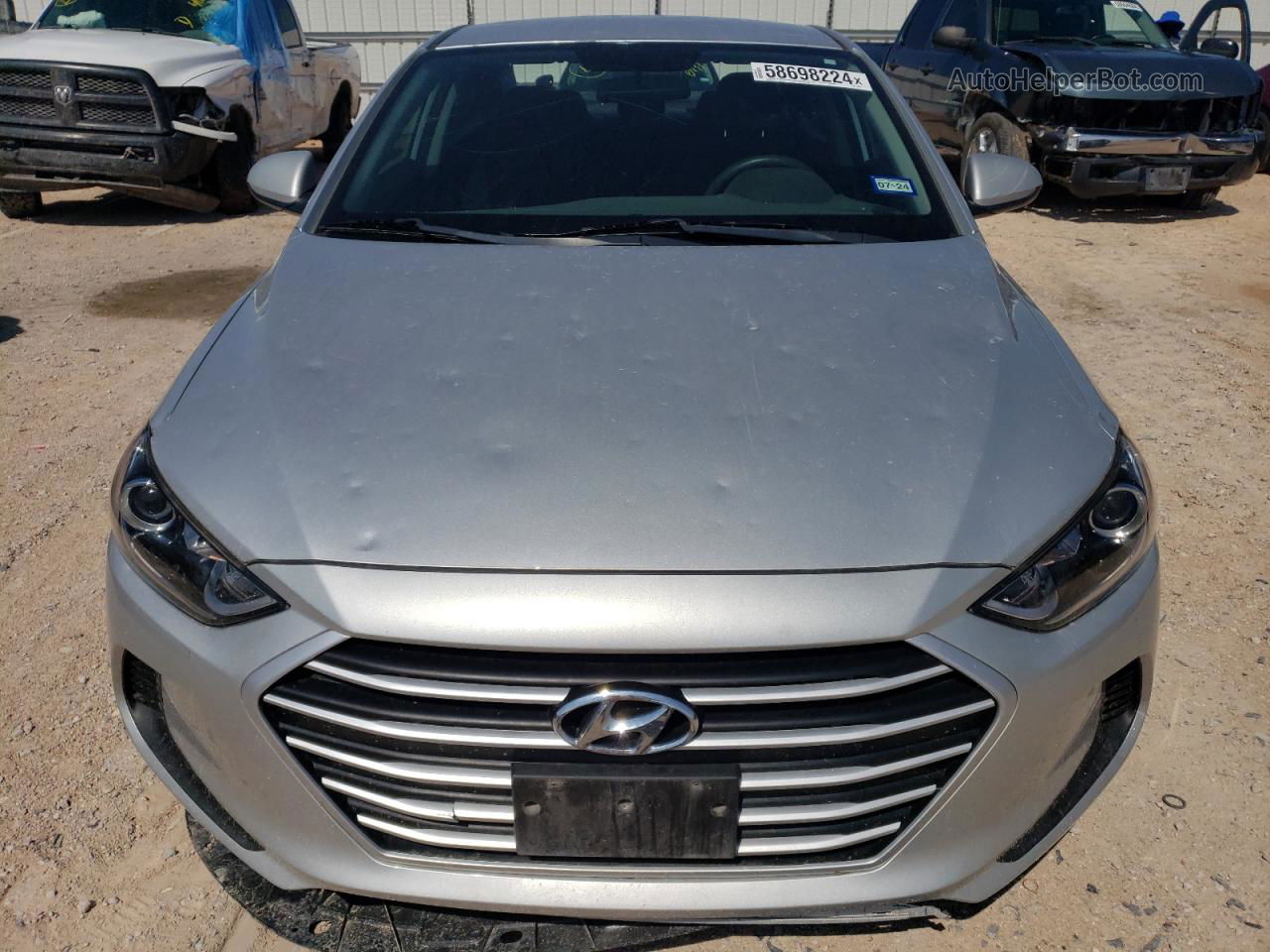 2018 Hyundai Elantra Se Серебряный vin: 5NPD74LFXJH354763