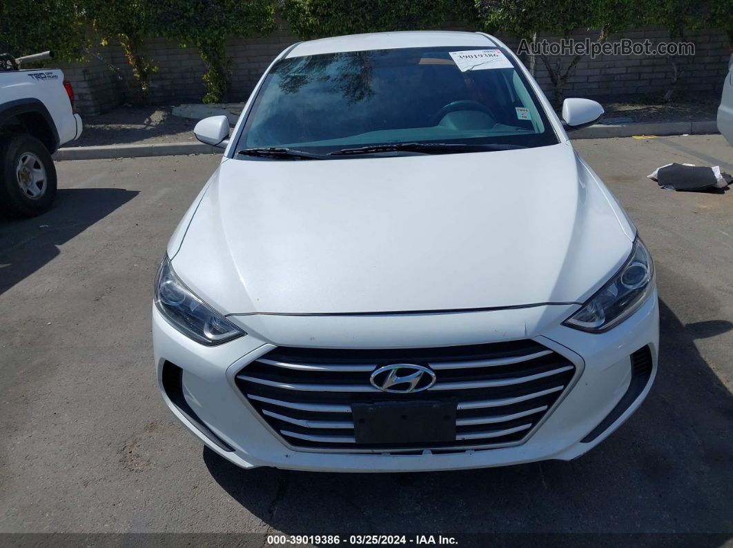 2018 Hyundai Elantra Se White vin: 5NPD74LFXJH400205