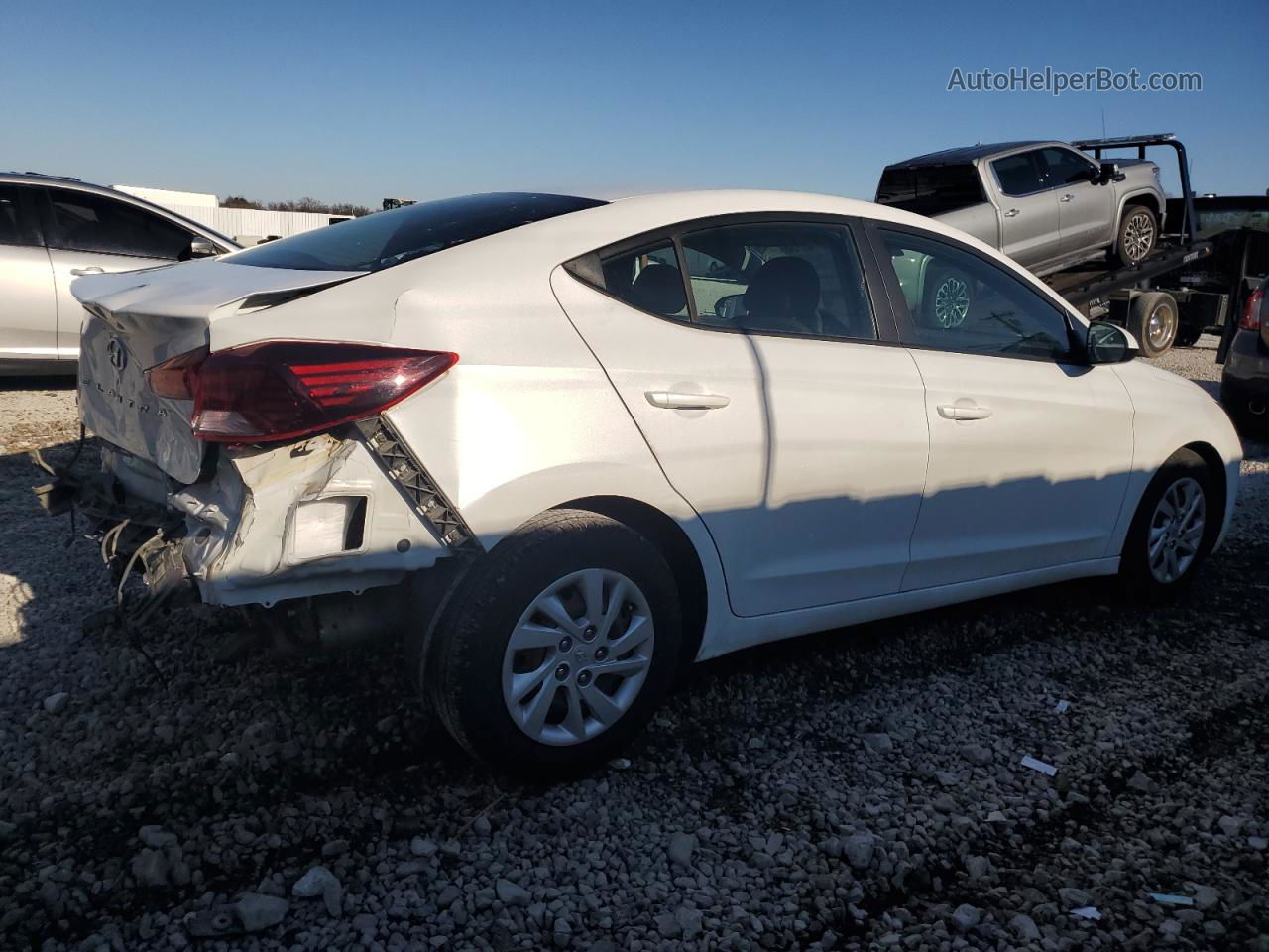 2019 Hyundai Elantra Se White vin: 5NPD74LFXKH425610