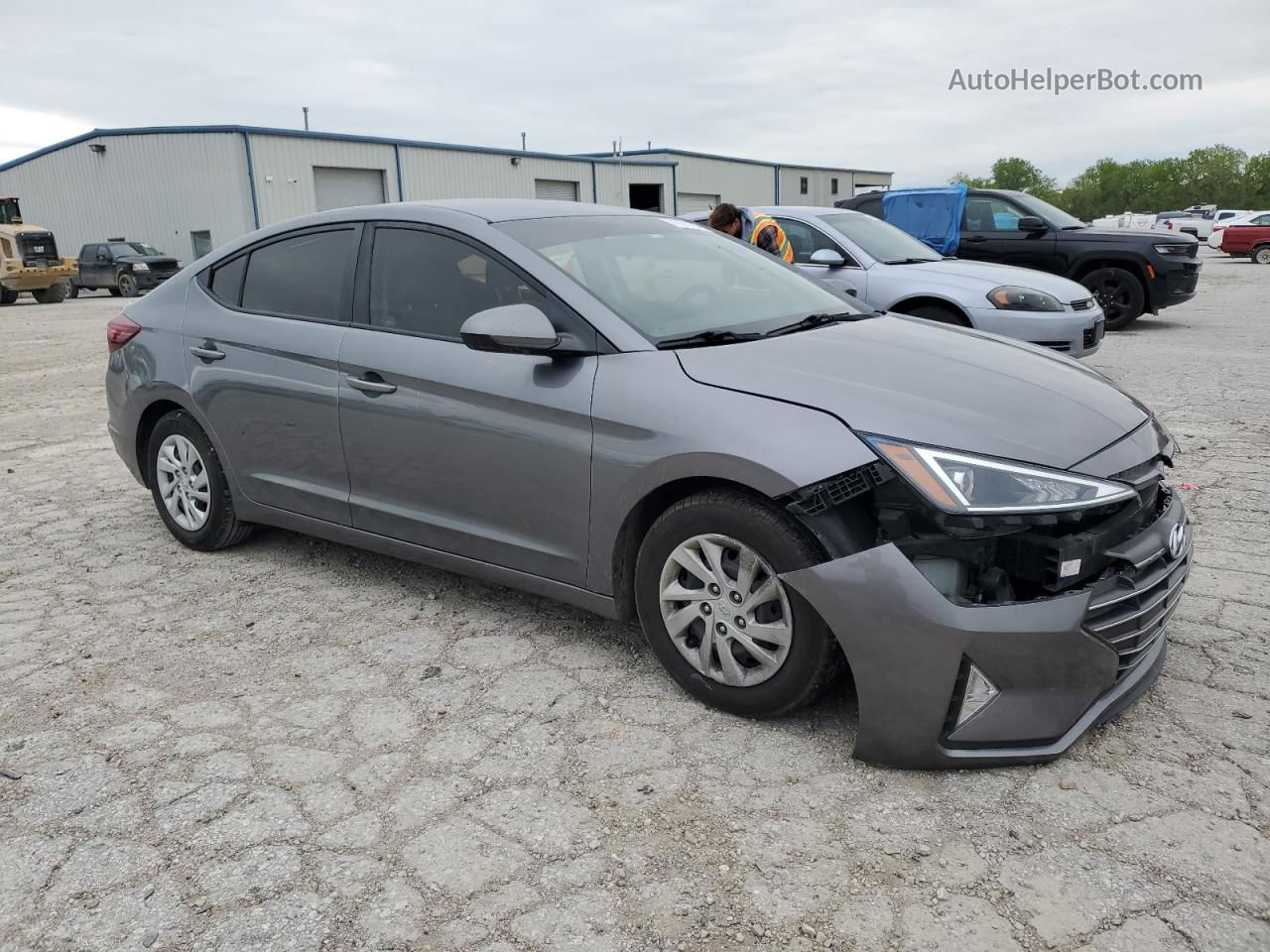 2019 Hyundai Elantra Se Угольный vin: 5NPD74LFXKH462253