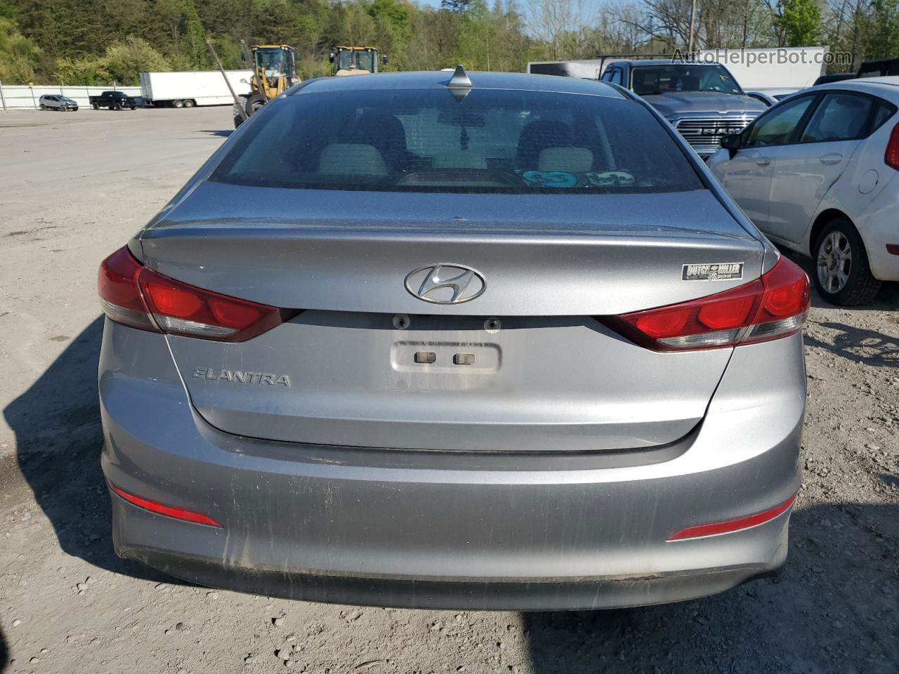 2017 Hyundai Elantra Se Silver vin: 5NPD84LF0HH021740