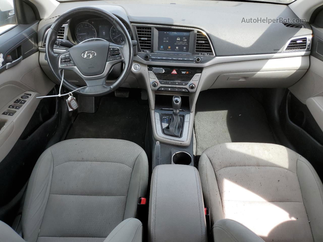 2017 Hyundai Elantra Se Серебряный vin: 5NPD84LF0HH052650