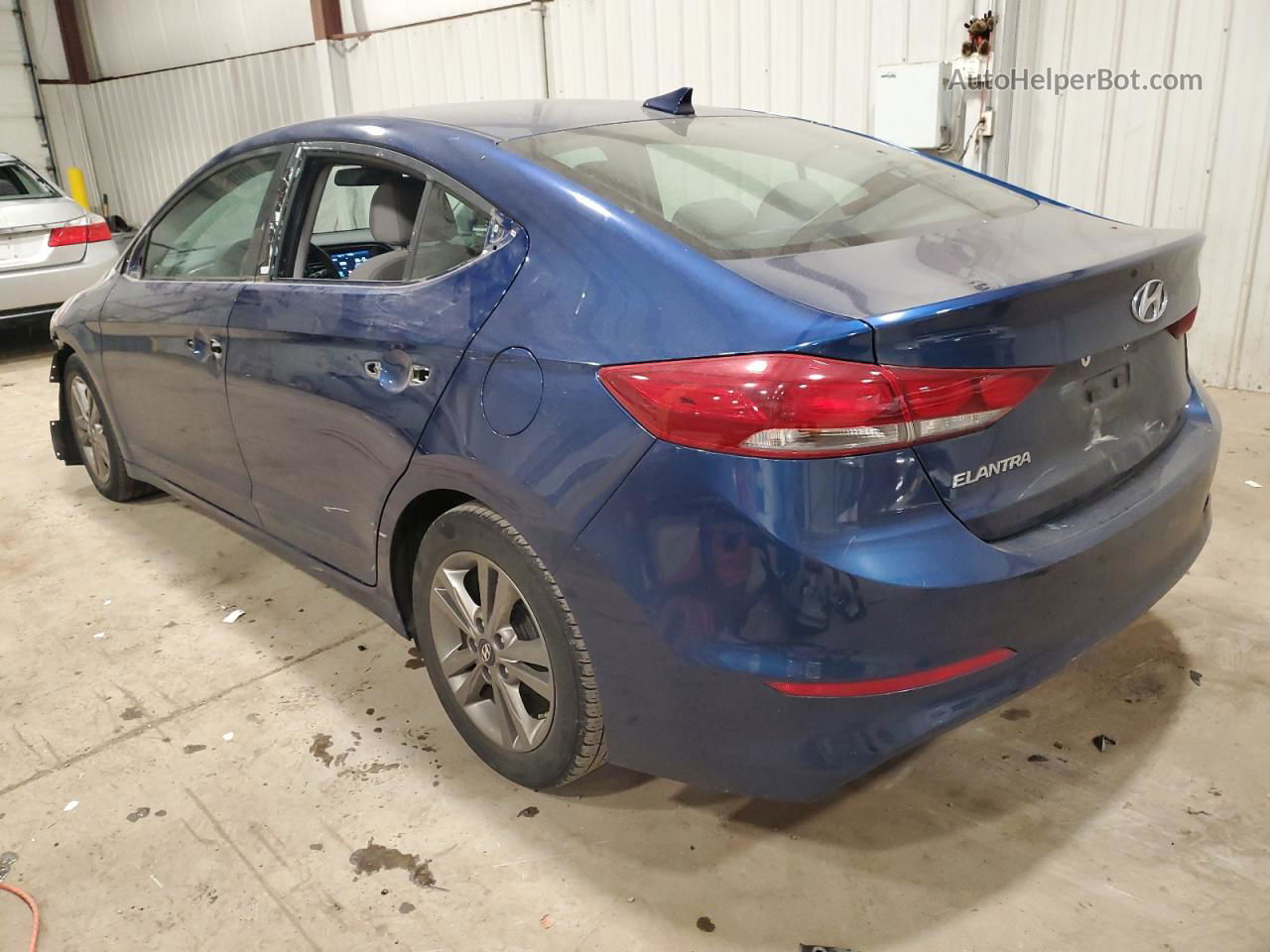 2017 Hyundai Elantra Se Blue vin: 5NPD84LF0HH117951